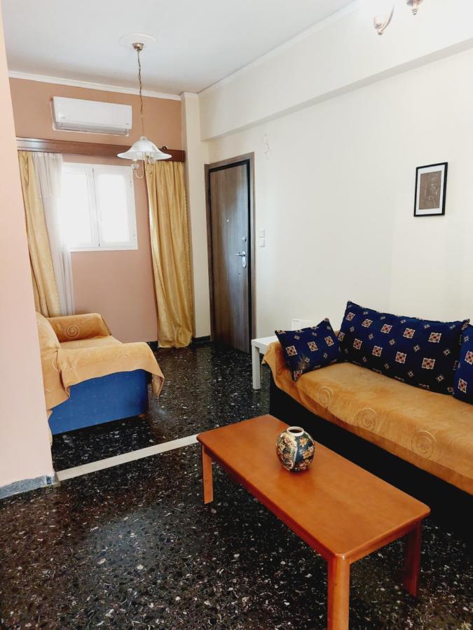 Central Kiato Apartment *